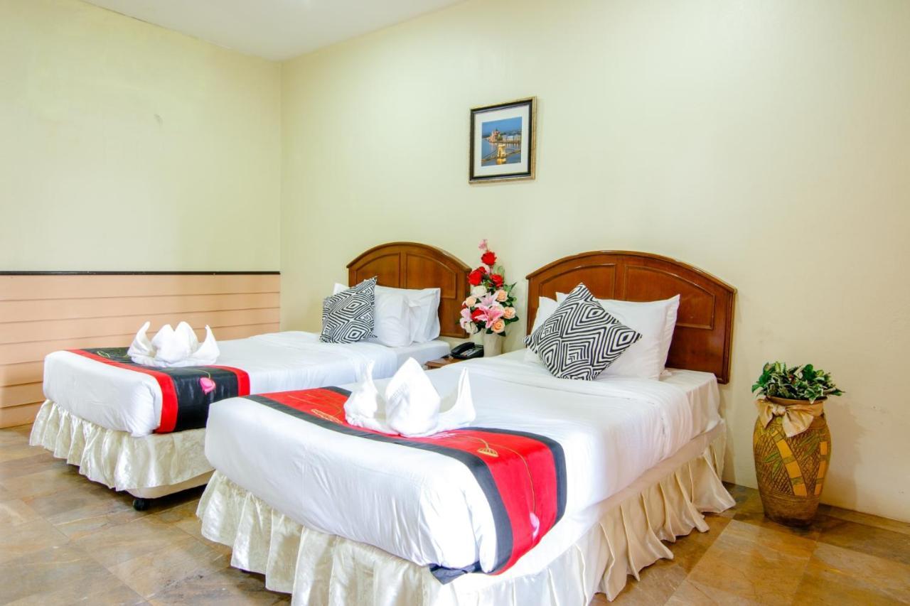 Golden Land Hotel 3*