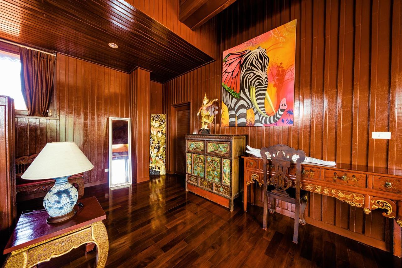 Erawan Hotel 4*