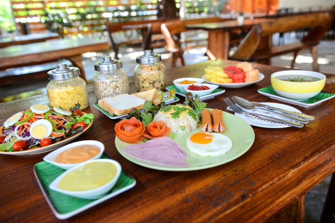 Resort Theerama Suan Phueng
