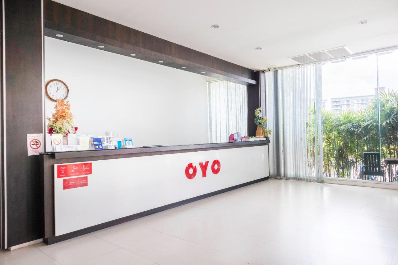 Oyo 971 Chawlada Hotel Ban ba Ngan