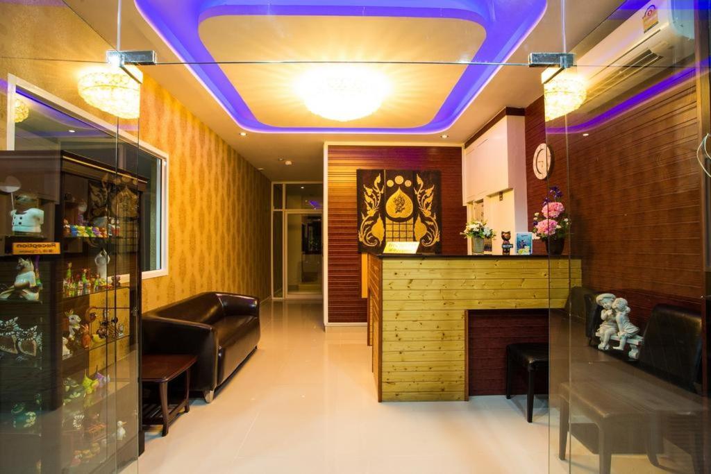 Hotel Oyo 996 Phunara Patong