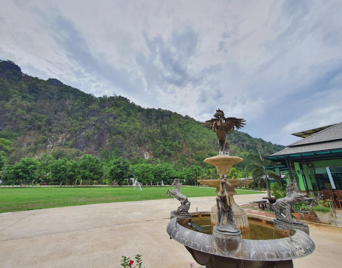 Resort Phuphayot