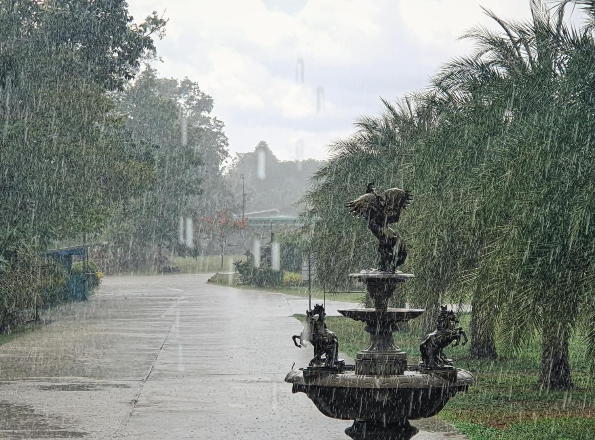 Phuphayot Resort
