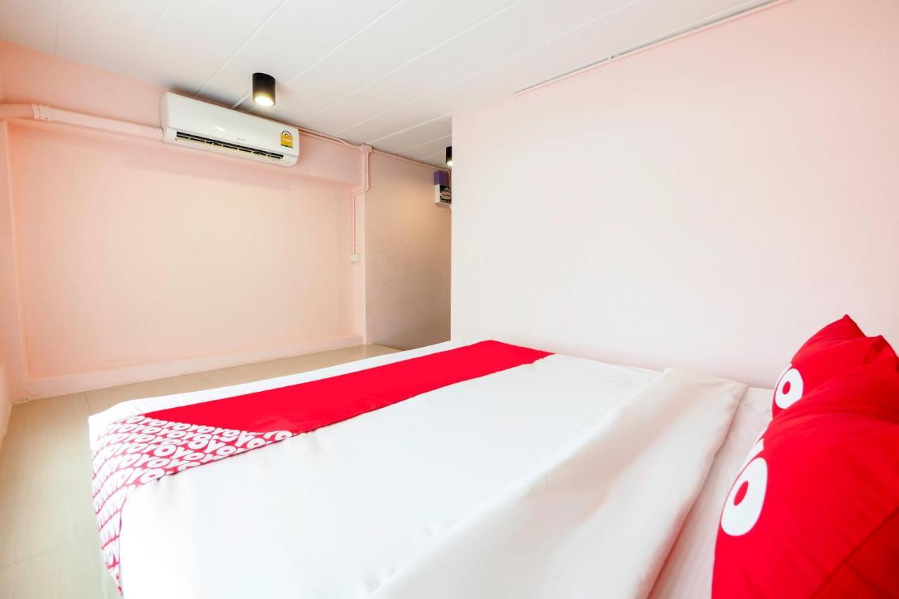Oyo 983 The Private Hotel Chiang Mai