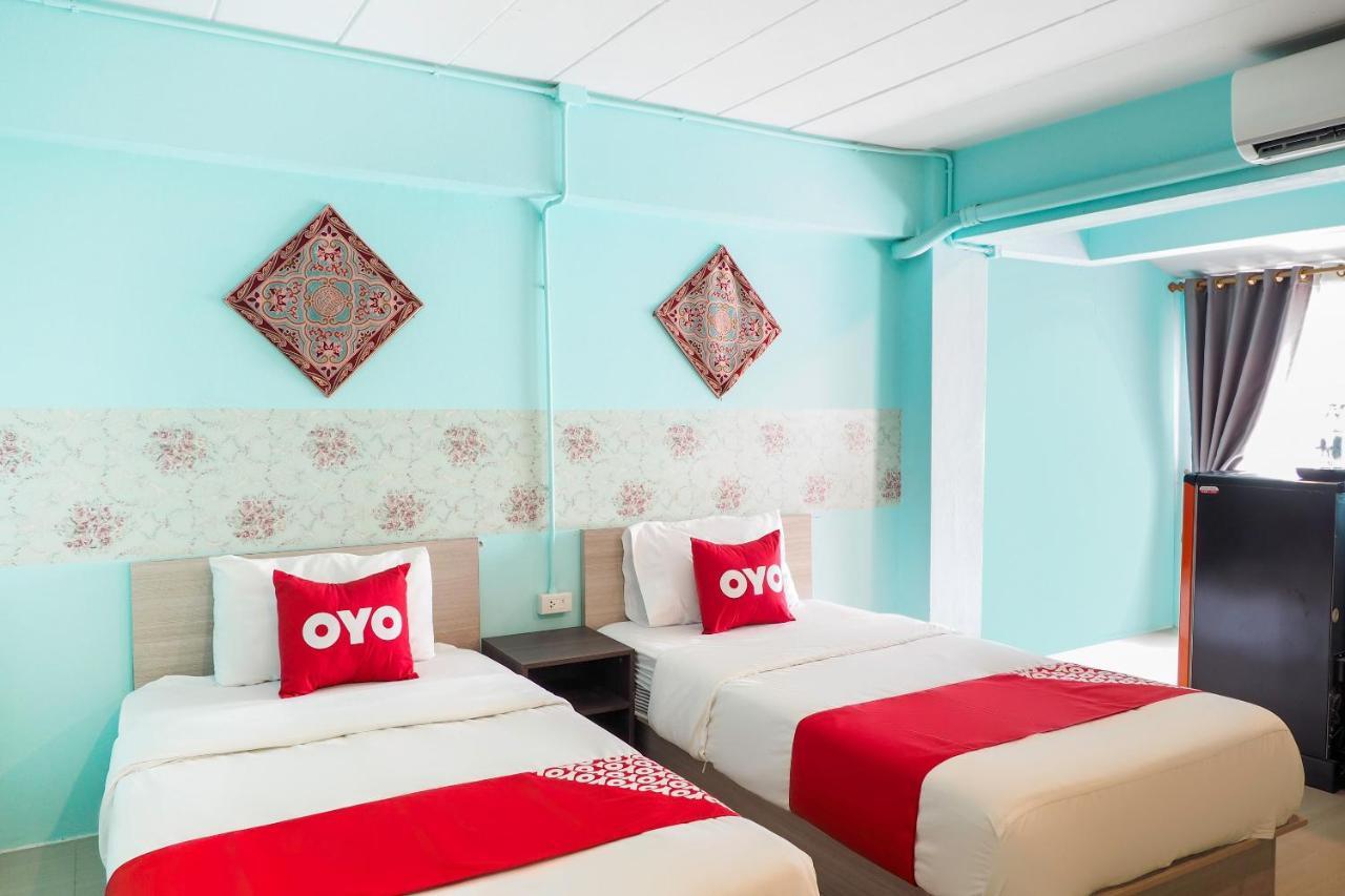 Oyo 983 The Private Hotel Chiang Mai