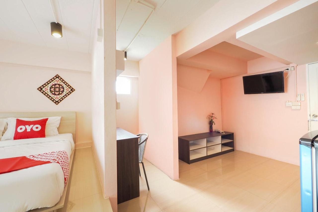 Oyo 983 The Private Hotel 2* Chiang Mai
