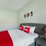 Oyo 859 Golden Land Hotel