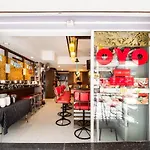 Oyo 75375 Lisa Guesthouse