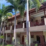 Rattana Guesthouse & Bungalow