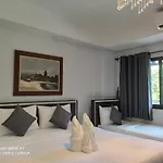 Bann Tawan Hostel Chiang Rai