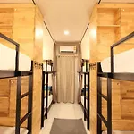 Lupta Hostel Patong Hideaway