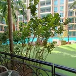 Atlantis Condo Resort By Somphong