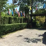 Sunset Cove Resort