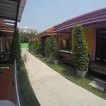 Bb House Beach Resort