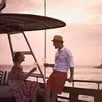 Beach Club By Haadtien