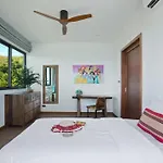 Villa Akiba