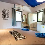 Lanta Lily Resort