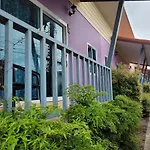 Baan Sri Lanta Sand