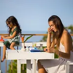 Amaresa Resort & Sky Bar - Experience Nature