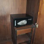 Backstage Inn
