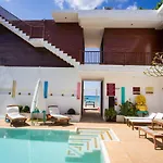 Mandalai Hotel
