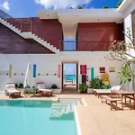 Mandalai Hotel