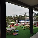 Billabong Hotel And Cafe