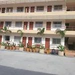 Ekaluk Place Inn