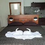 Ganze Villa Beachfront-Pool-Villa-Apartment