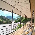 Jr Gym & Resort