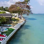 Beachfront Villa Baan Paradise