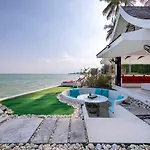 Beachfront Villa Baan Paradise
