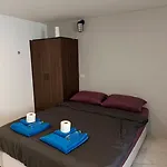 Medileaf Hostel