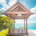 蓝星海边一线海景五卧室度假风别墅