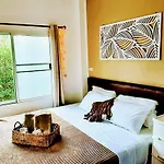 Mangrove Beach House Sri Thanu