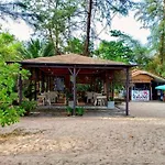 Sand Beach Bungalow