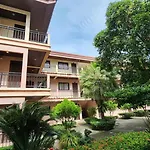 Panupong Hotel