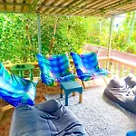See Sea Backpackers House