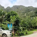 Khao Sok Green Mountain View
