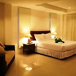 Kirati Beach Resort