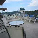 White Cat Hotel