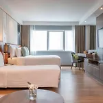 Novotel Living Bangkok Sukhumvit Legacy