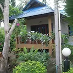 Rung Arun Resort
