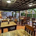 Phatcharee Resort