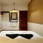 Minimal2 Maehaad
