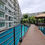 Laguna Beach Resort 3 Condo The Maldives Pattaya Pool Access ลากูน่า บีช รีสอร์ต 3 พัทยา