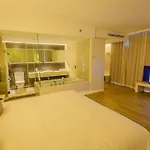 Crystal Hotel Hat Yai