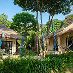 Lalaanta Hideaway Resort