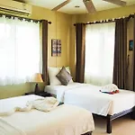 Lanta Castaway Beach Resort