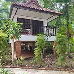 Poseidon Bungalows